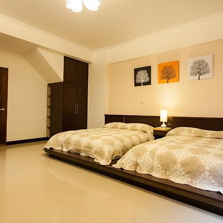 Bed and Breakfast Eureka Tainan Esterno foto