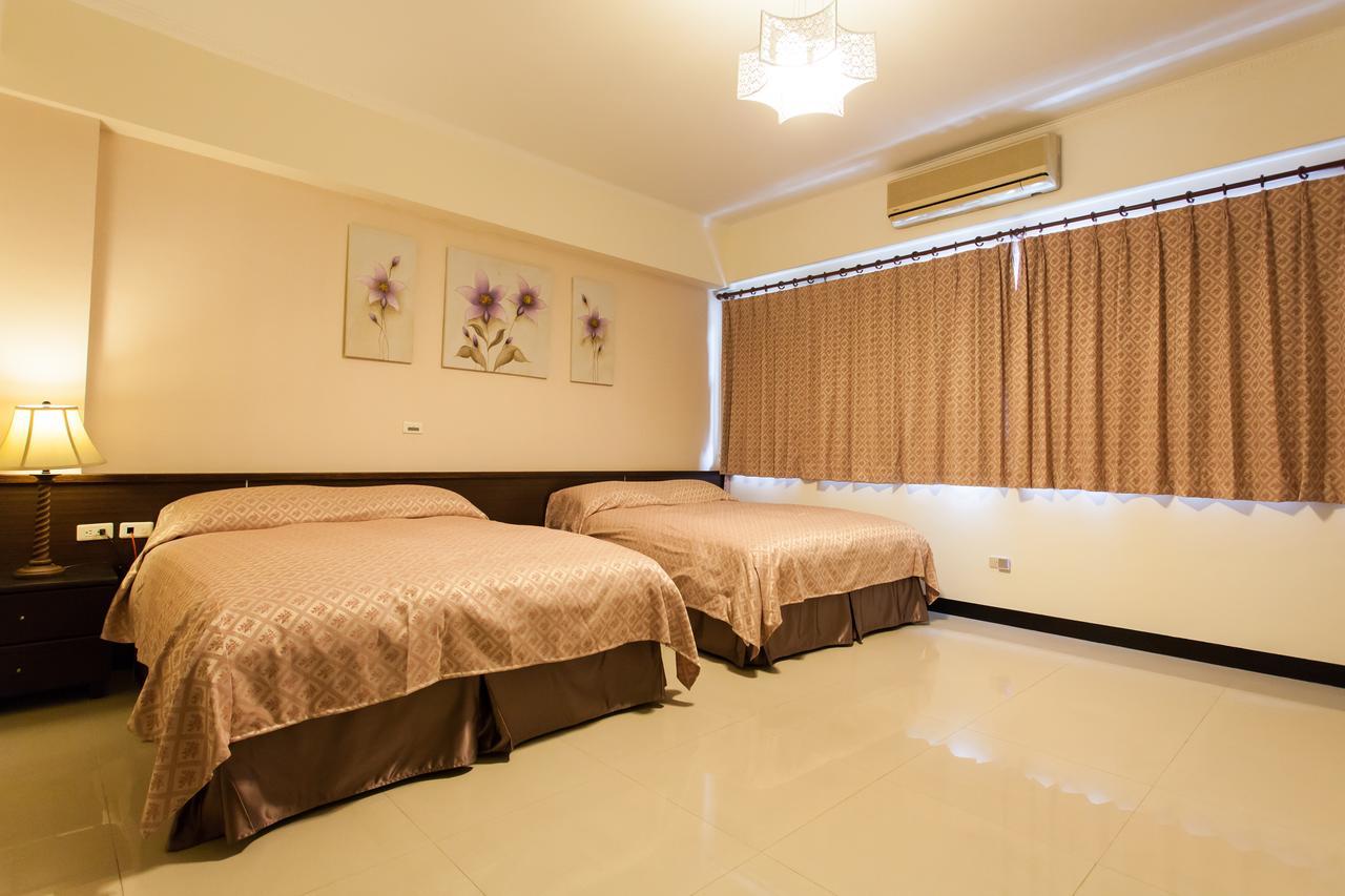Bed and Breakfast Eureka Tainan Esterno foto