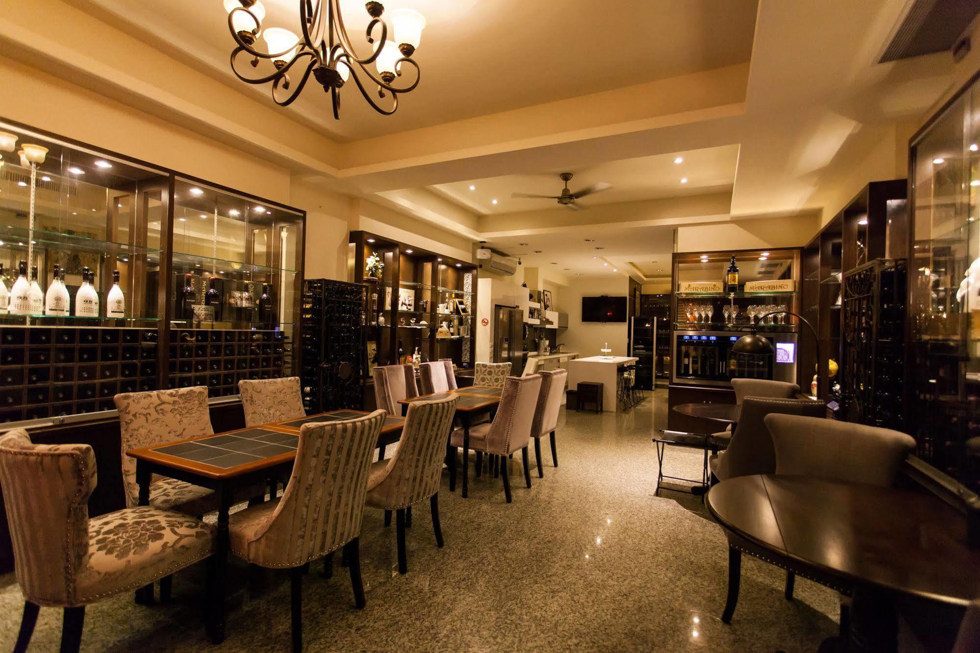 Bed and Breakfast Eureka Tainan Esterno foto