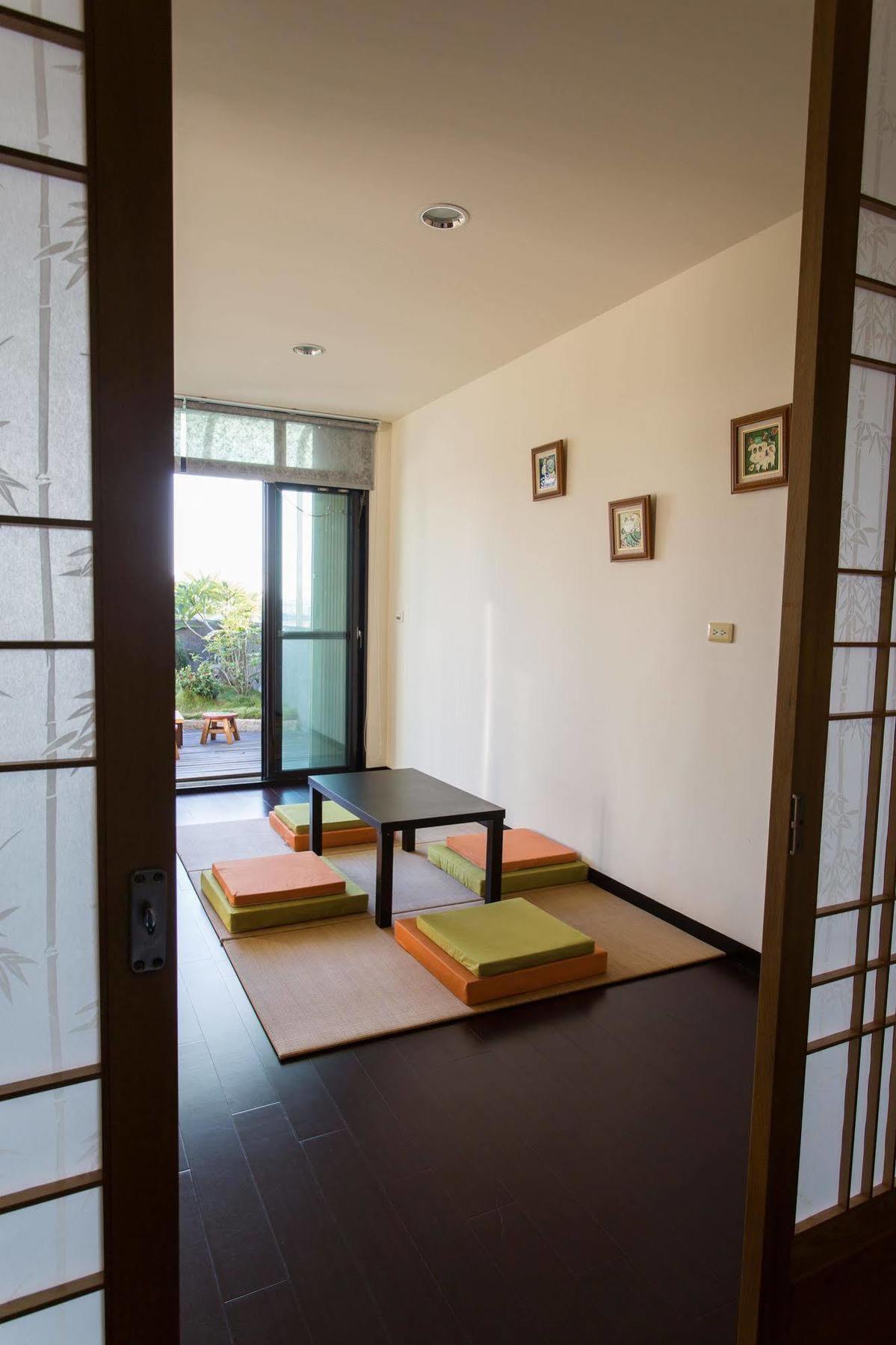 Bed and Breakfast Eureka Tainan Esterno foto